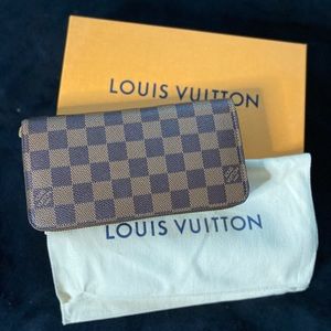 Louis Vuitton Zippy Wallet Damier Ebene